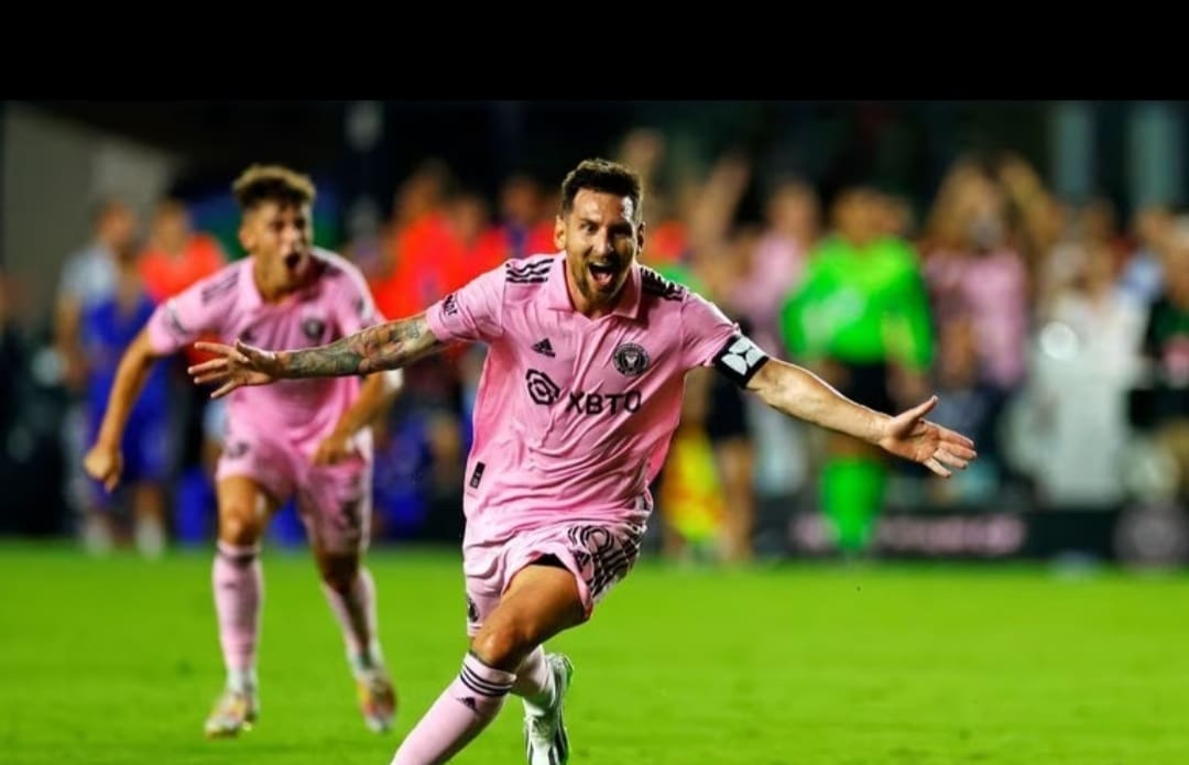 Lionel Messi scores stunning last-gasp free-kick on Inter Miami debut in front of star-studded crowd