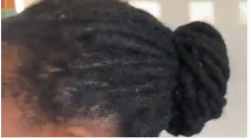 Uthole ibheyili umyeni kathishanhloko ogxavule umfundi ngezinwele