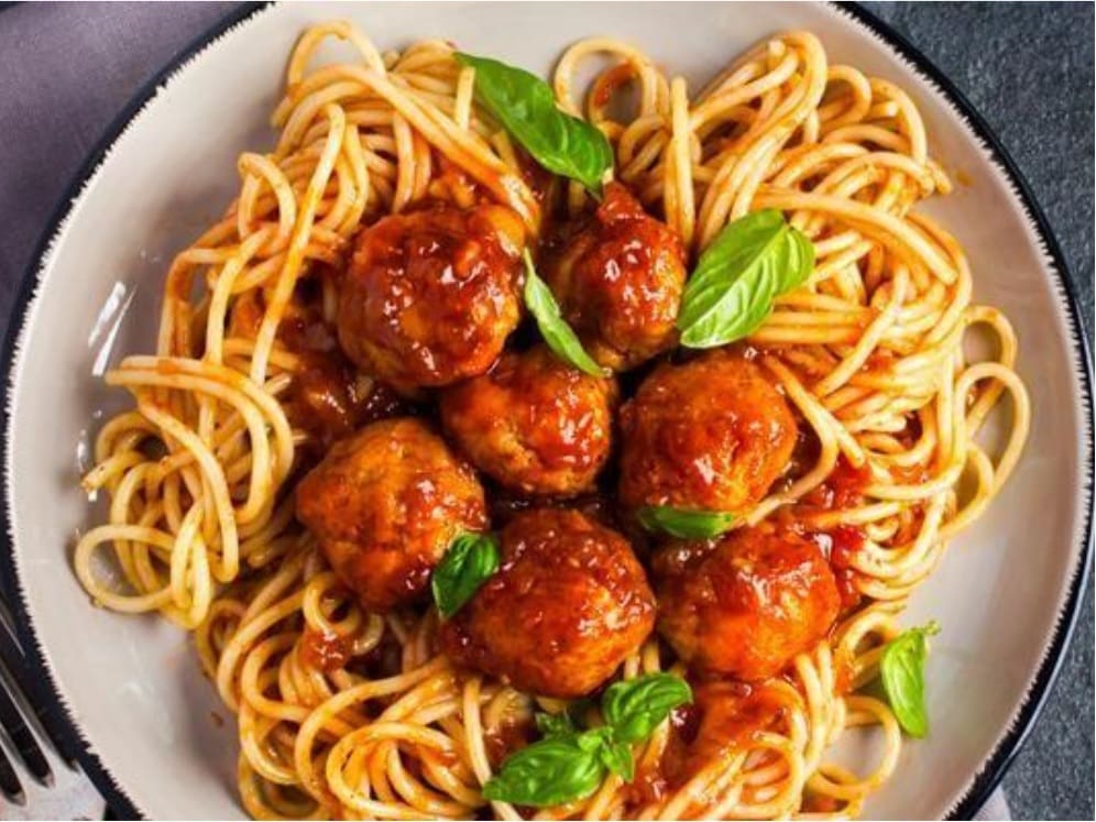 Friday recipe: Spicy Meat ball pasta with tomato sauce
