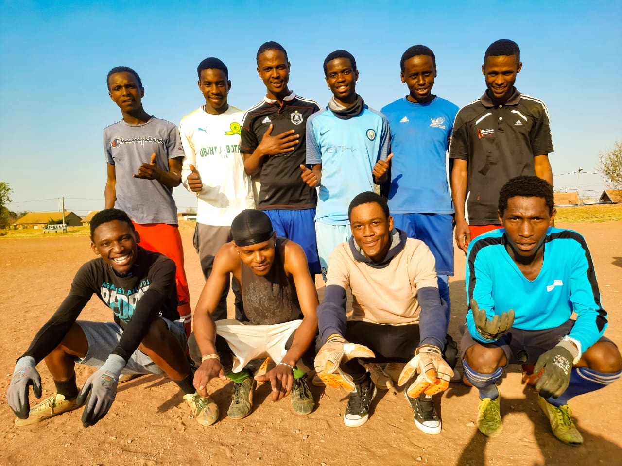 Ubani ozebhekana noMcimbi WamaPiano  kowamanqamu ku Events Soccer Tournament