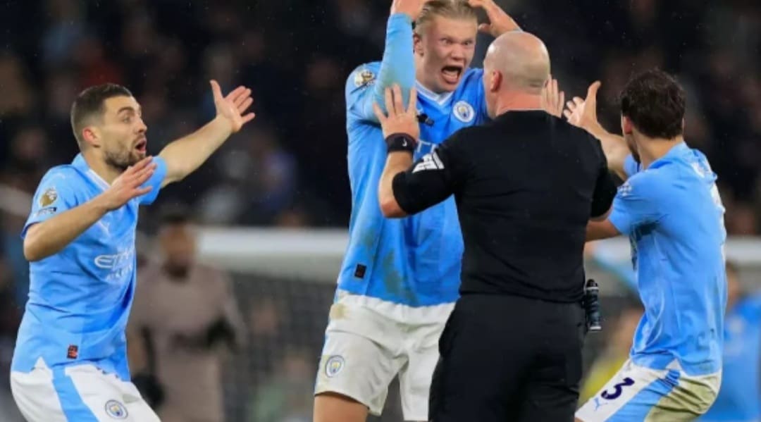 FA charges Manchester City for unruly player behavior