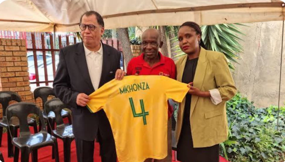 SAFA President visits late Siphiwe Mkhonza’s family