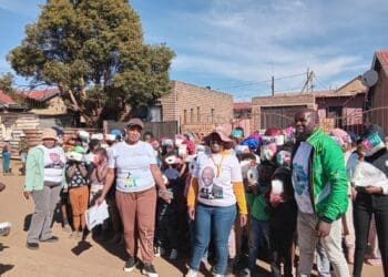 ATM donates 100 toiletry packs to Ext 2 children